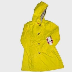 Spring coat with hood. Yellow. Floral lining. NWT. Small puncture (see picture)